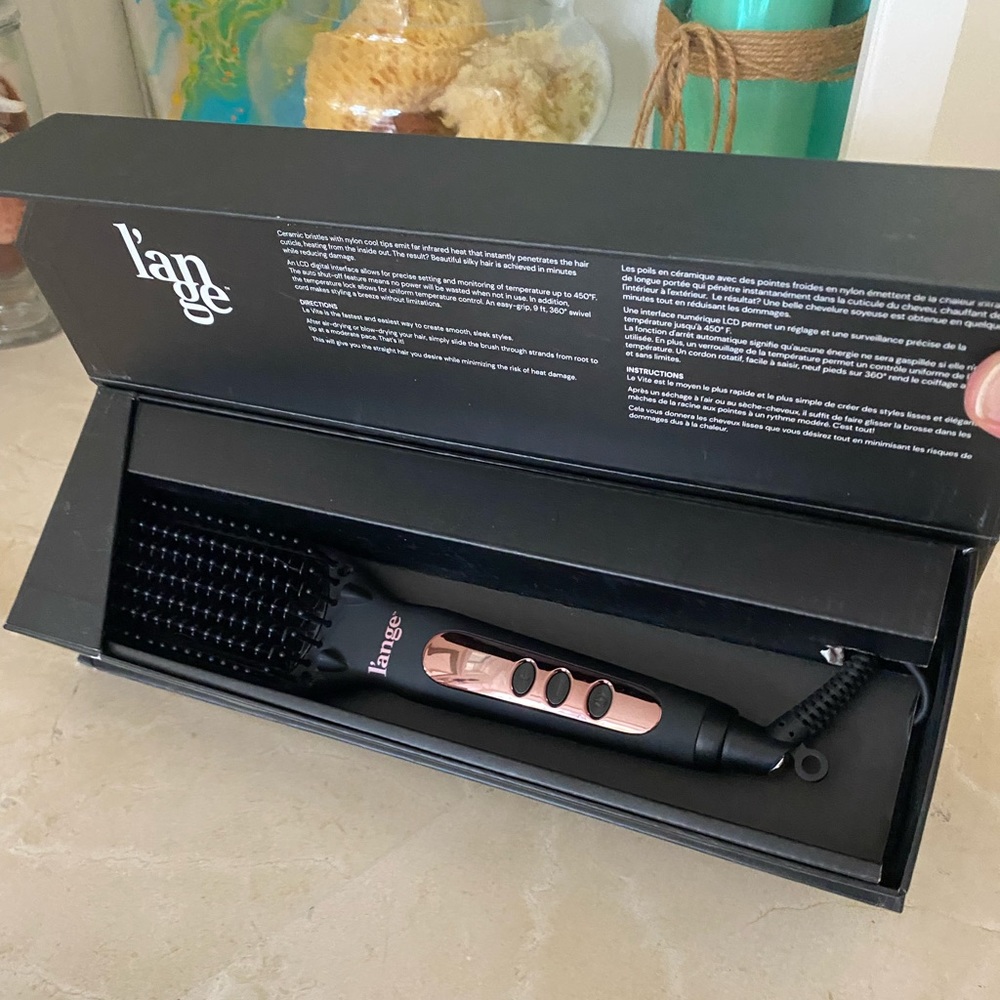 L’ange LeVite thermal hairbrush straightener